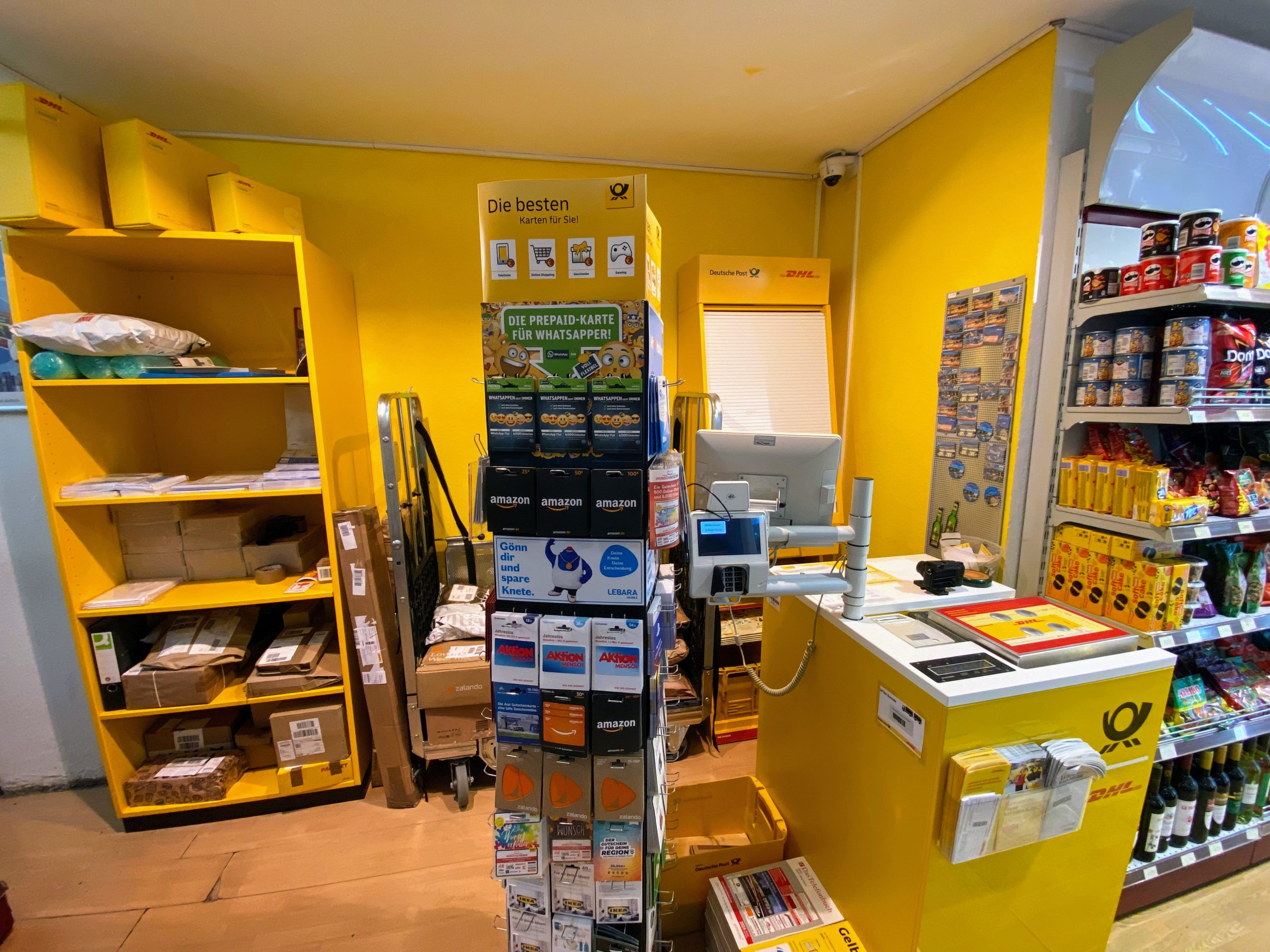 DHL Paketshop Ansicht frontal